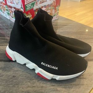 Men’s size 7 Balenciaga Speed Trainers